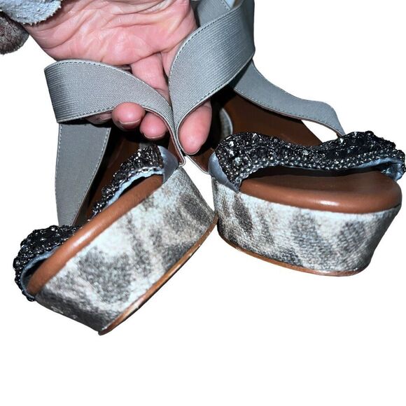 Donald Pliner Silver Animal Print Beaded Wedges Size 8.5 - Picture 6 of 9